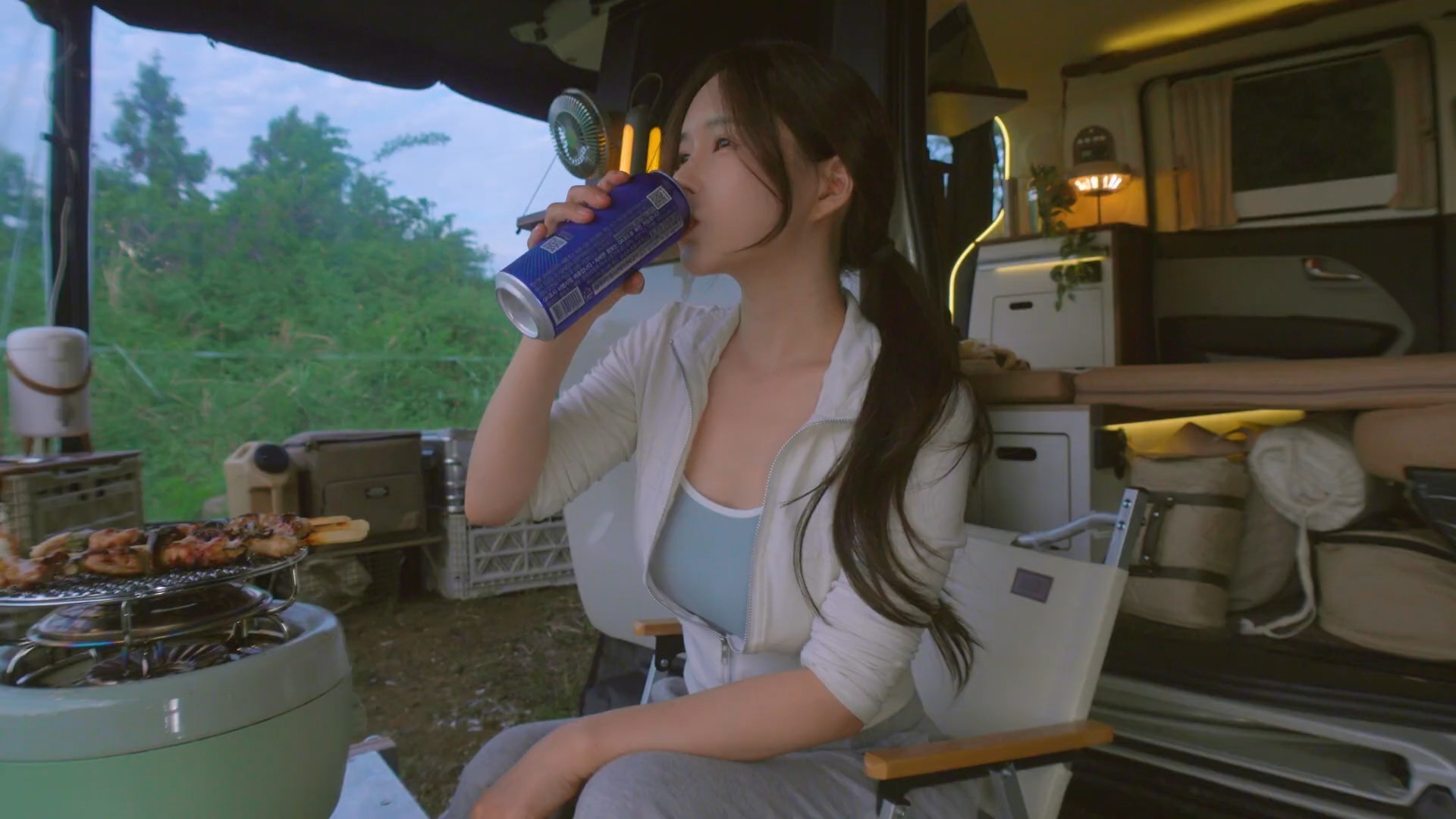 中国国防部敦促日方深刻汲取历史教训、停止对华抹黑指责